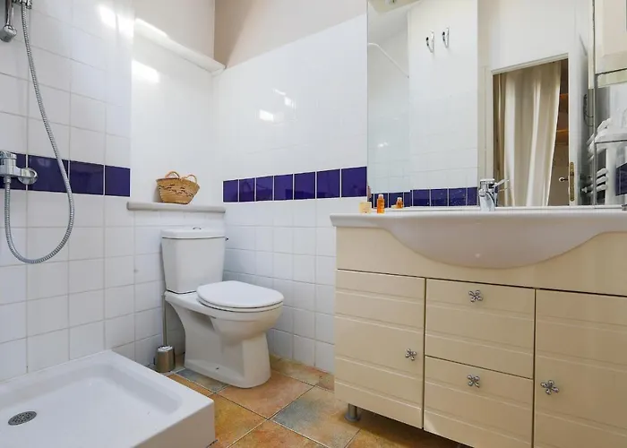 Maison Pour 4 à Entre Port Et *